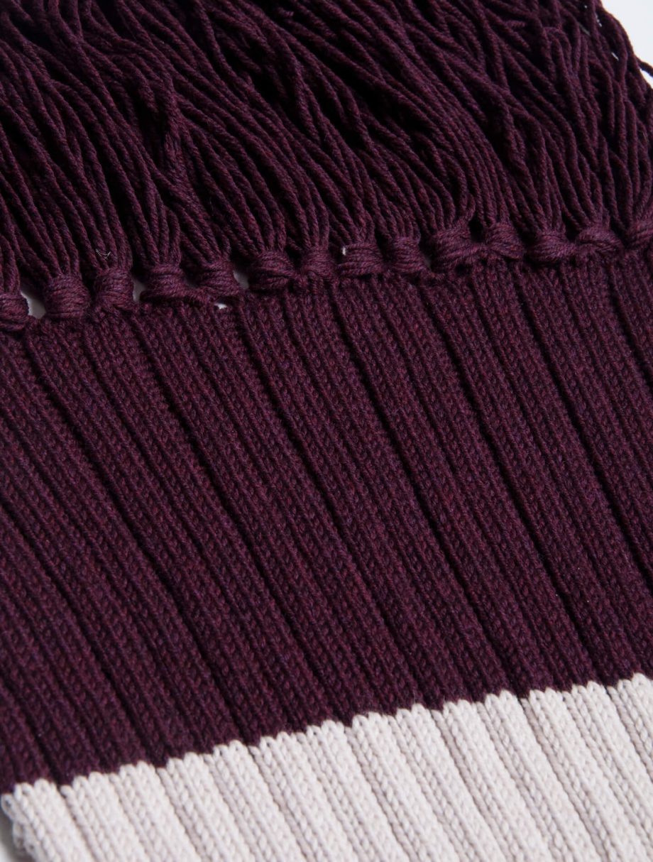 High quality scarf of wool grey bordeaux